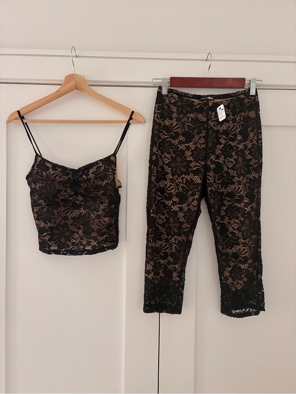 Fashion Nova Victoria Lace Capri Set